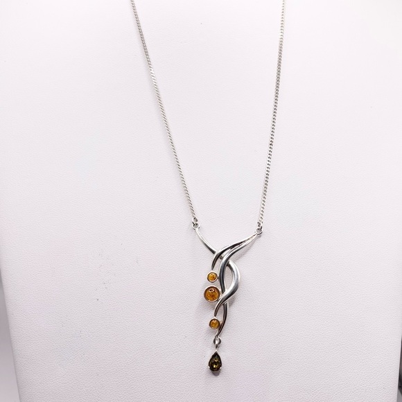 Baltic Amber 925 Sterling Silver Pendant Necklace - Picture 2 of 10